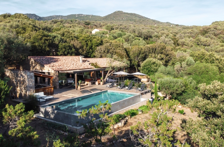 Where to stay in Corsica with your family? 